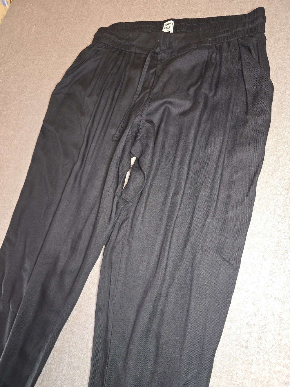 Aritzia Sunday Best Black Elastic Waist Drawstring Joggers Women's Large